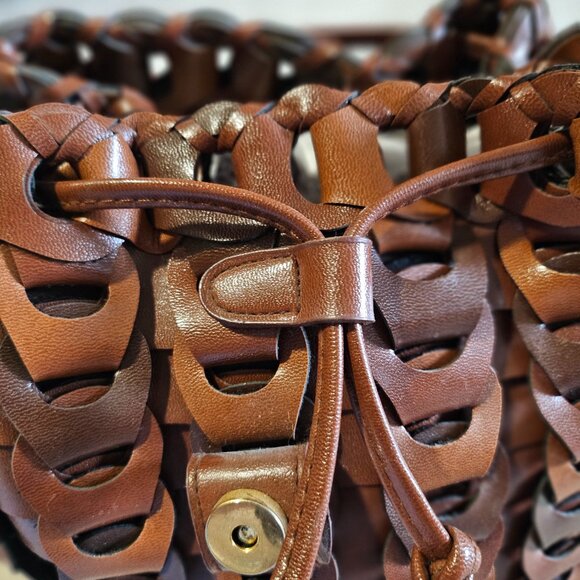 Brown Leather-Look Hobo bag with weave design - Picture 2 of 8